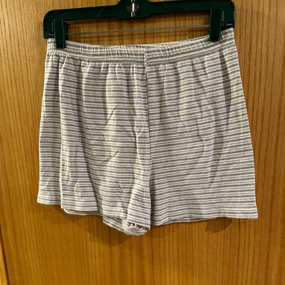 Pajama shorts & tank top set size medium - Picture 3 of 4